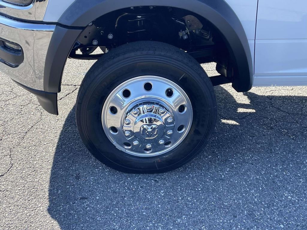 New 2026 RAM 4500 Tradesman w/ Chrome Appearance Group AWD/4WD image 9