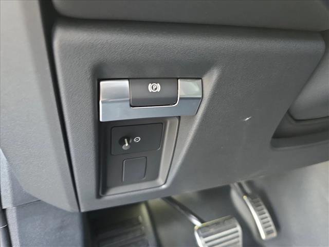 New 2026 Land Rover Defender 130 V8 AWD/4WD image 25