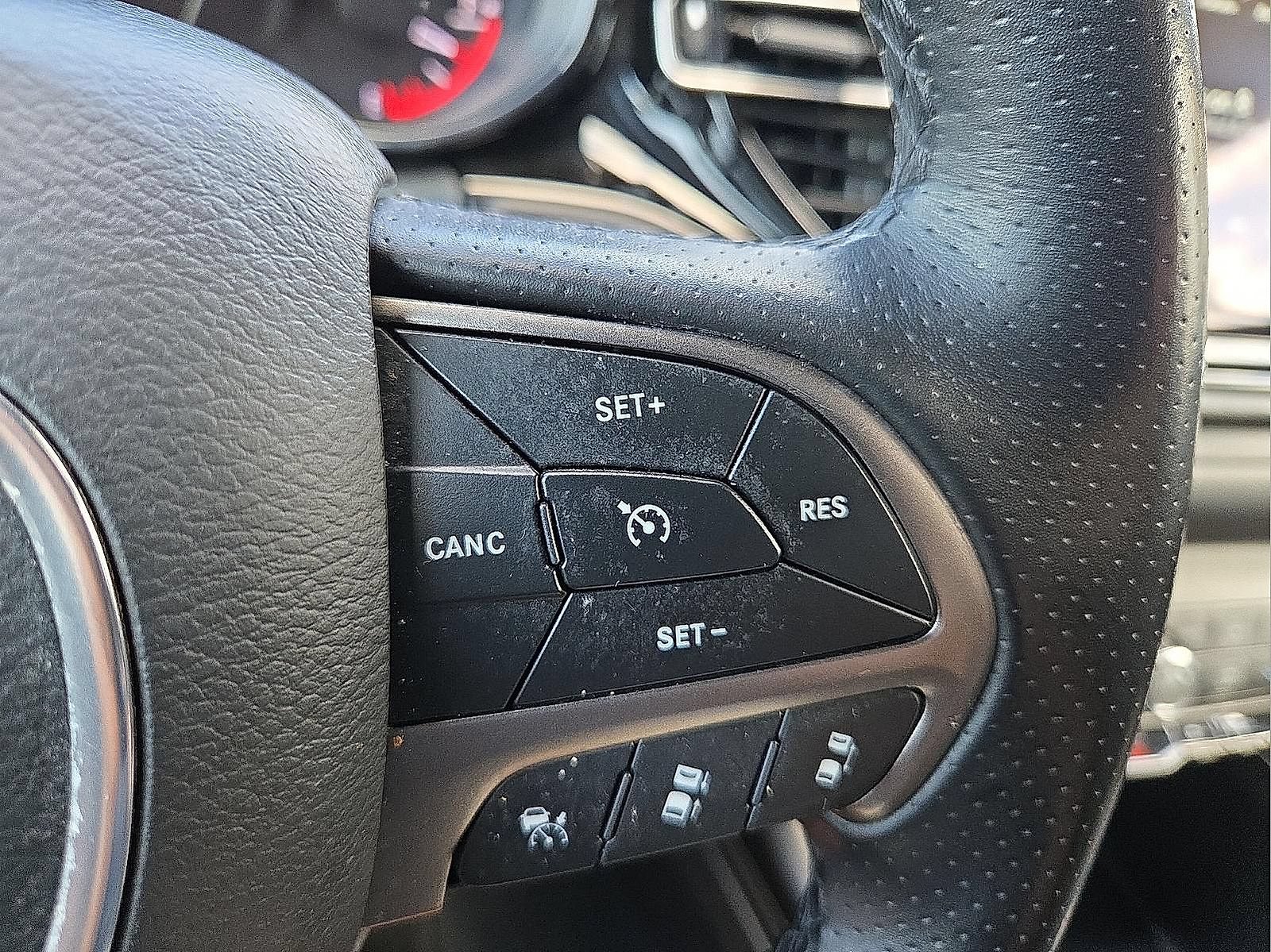 Used 2023 Dodge Durango SXT Launch Edition RWD image 18