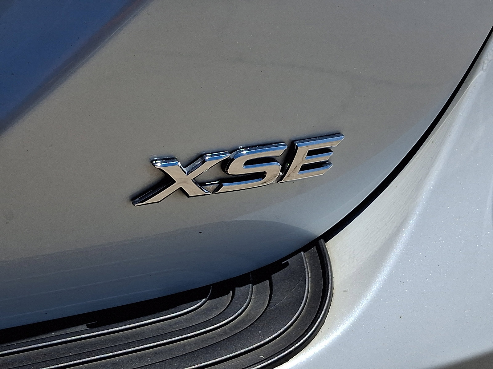 Used 2019 Toyota Camry XSE FWD image 32