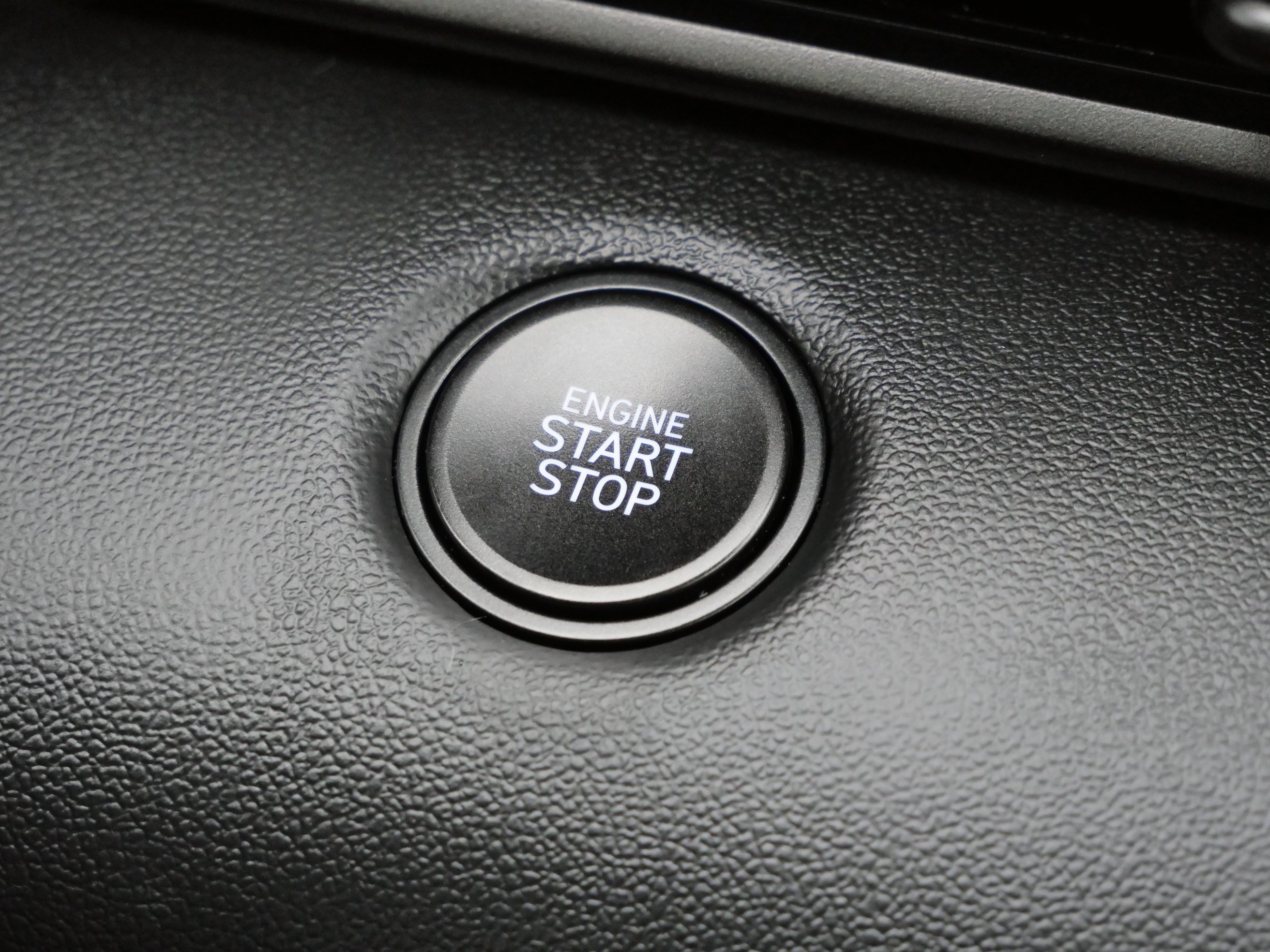 Certified 2025 Hyundai Elantra Sport image 29