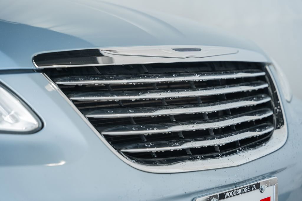 Used 2014 Chrysler 200 LX image 9