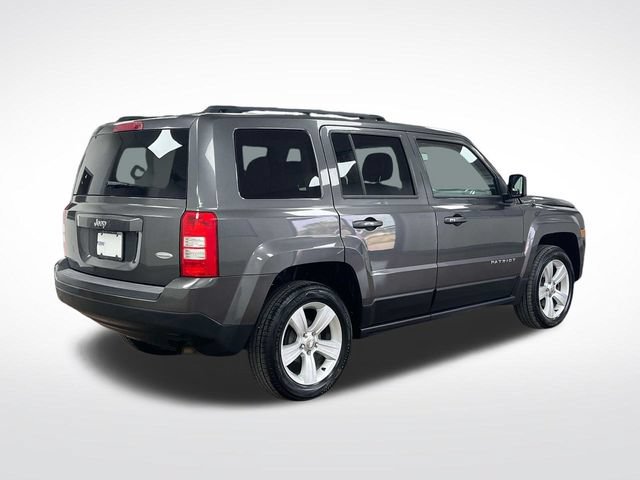 Used 2016 Jeep Patriot Latitude FWD image 7