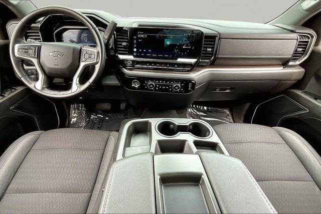 Used 2022 Chevrolet Silverado 1500 LT Trail Boss image 7