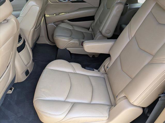 Used 2018 Cadillac Escalade ESV Platinum AWD/4WD image 22