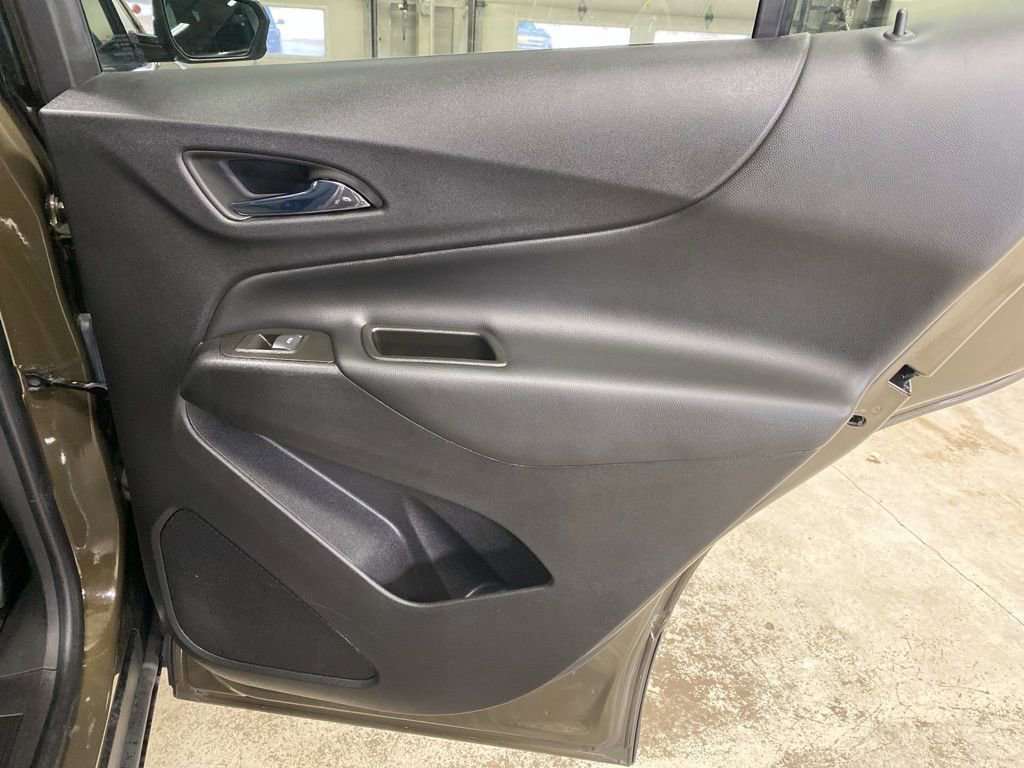 Used 2023 Chevrolet Equinox LT image 13