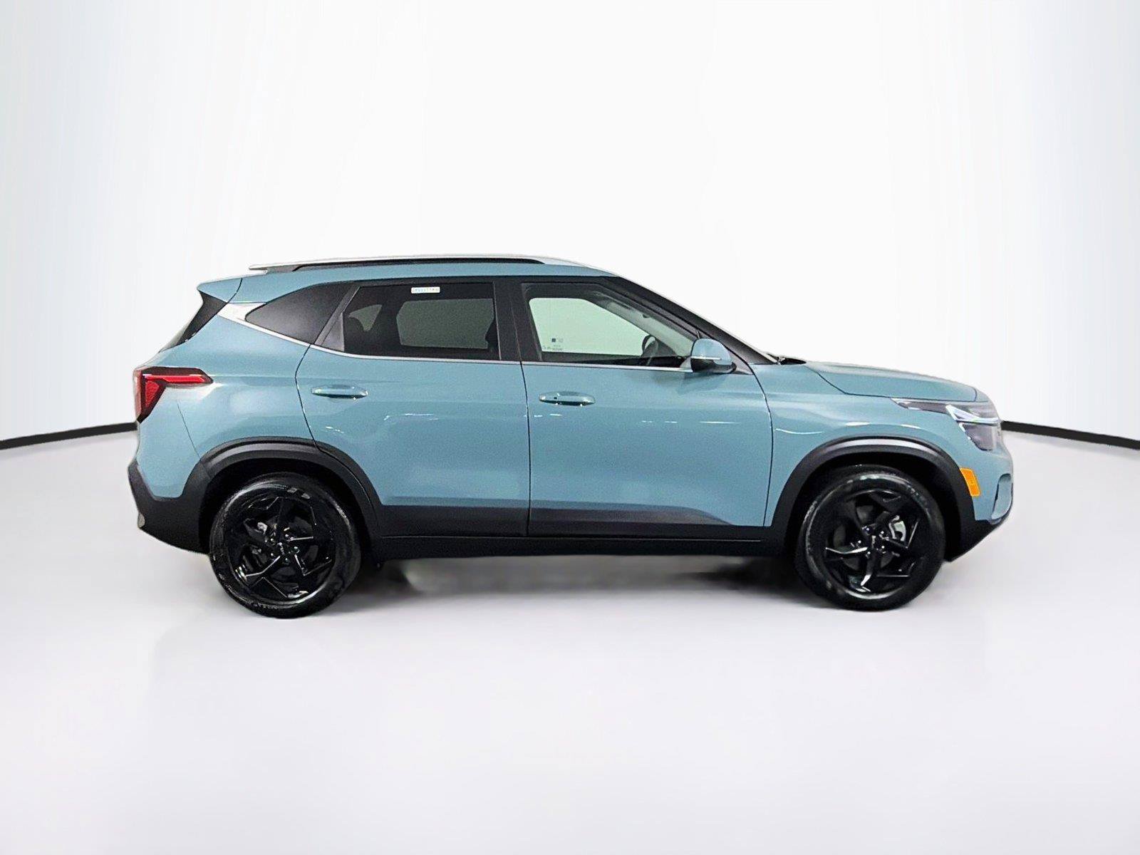 Used 2026 Kia Seltos EX w/ EX Sunroof Package AWD/4WD image 12