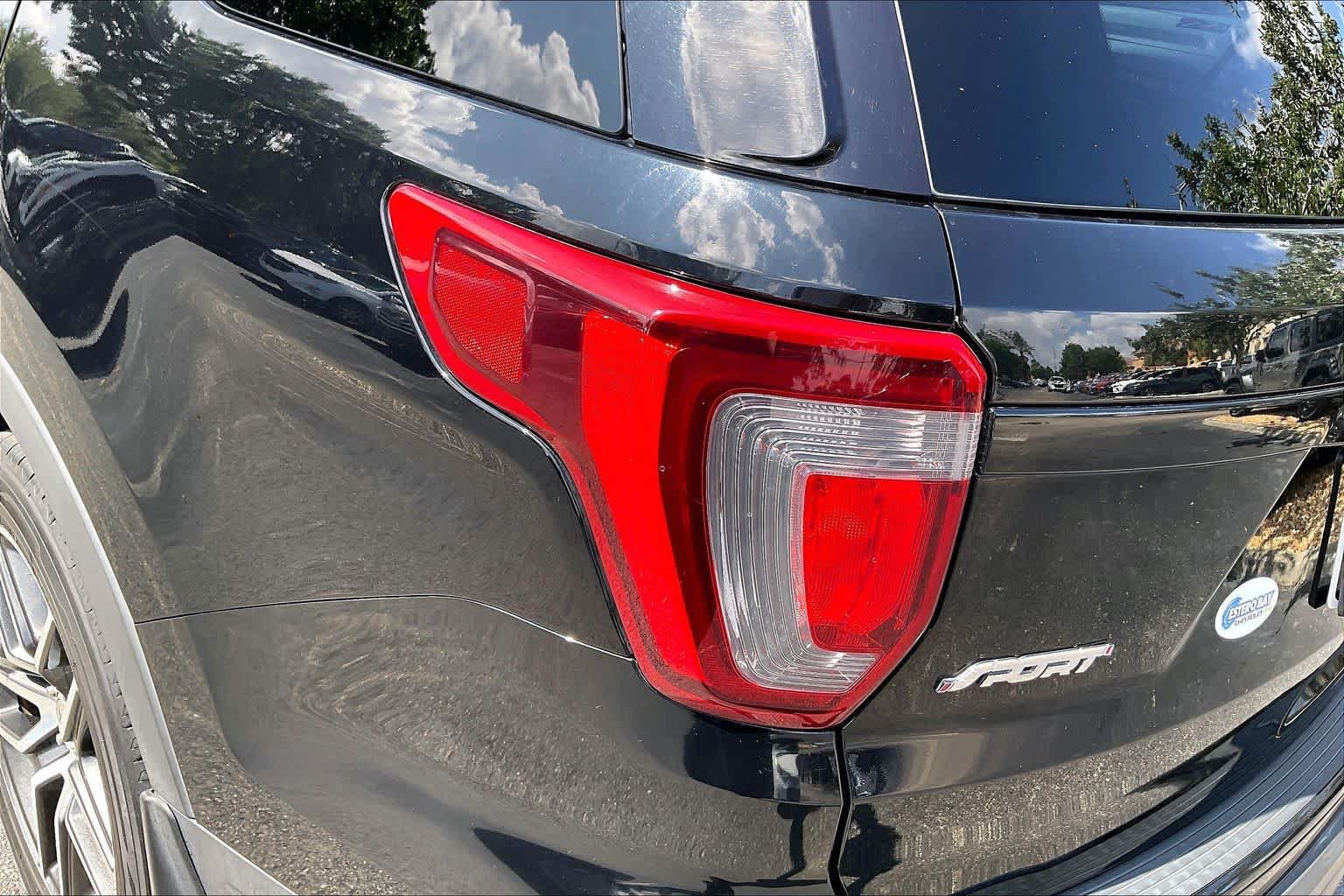 Used 2018 Ford Explorer Sport AWD/4WD image 29