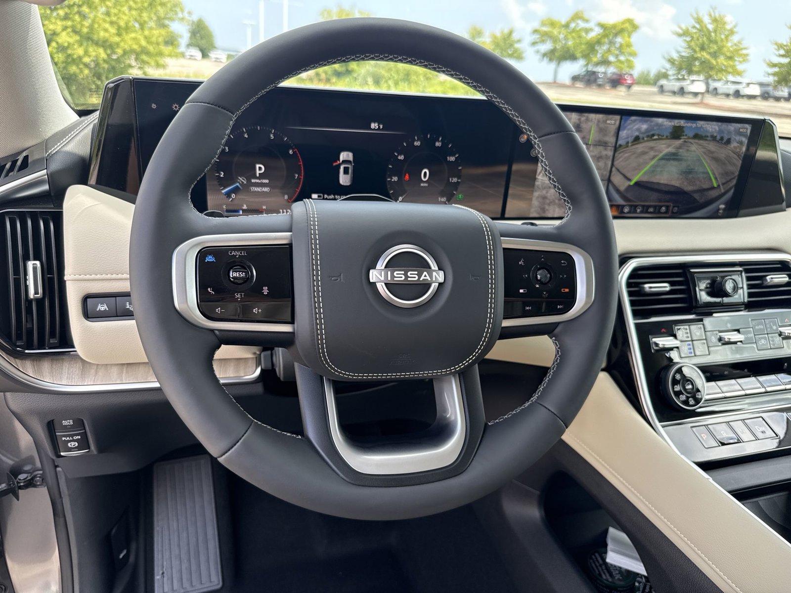 Used 2026 Nissan Armada Platinum Reserve AWD/4WD image 35