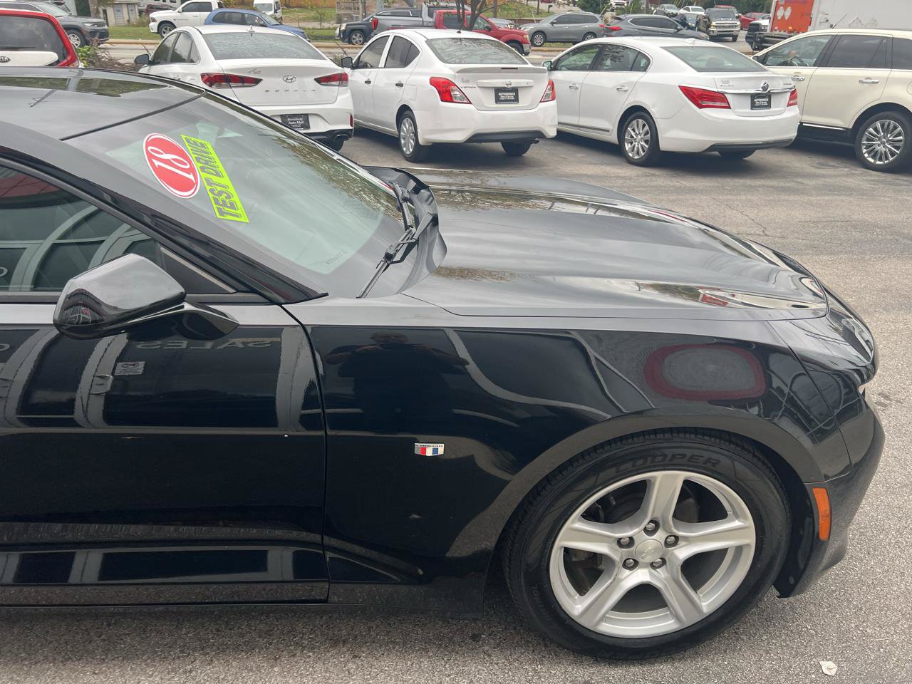 Used 2018 Chevrolet Camaro LT RWD image 8