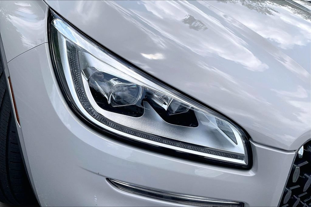 Certified 2023 Lincoln Corsair Reserve FWD image 32