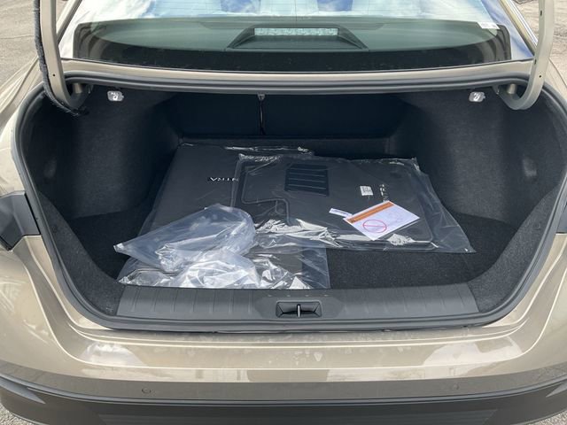 New 2026 Nissan Sentra SL w/ Floor Mat Package image 31