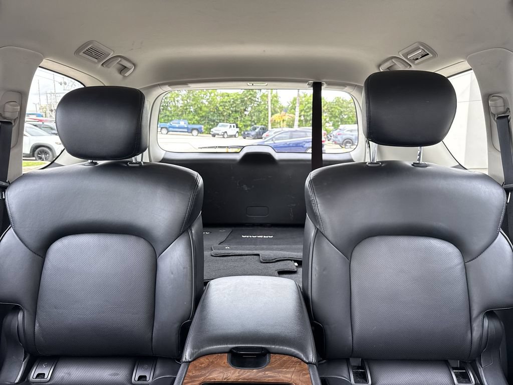 Used 2024 Nissan Armada SL w/ Captain's Chairs Package AWD/4WD image 18