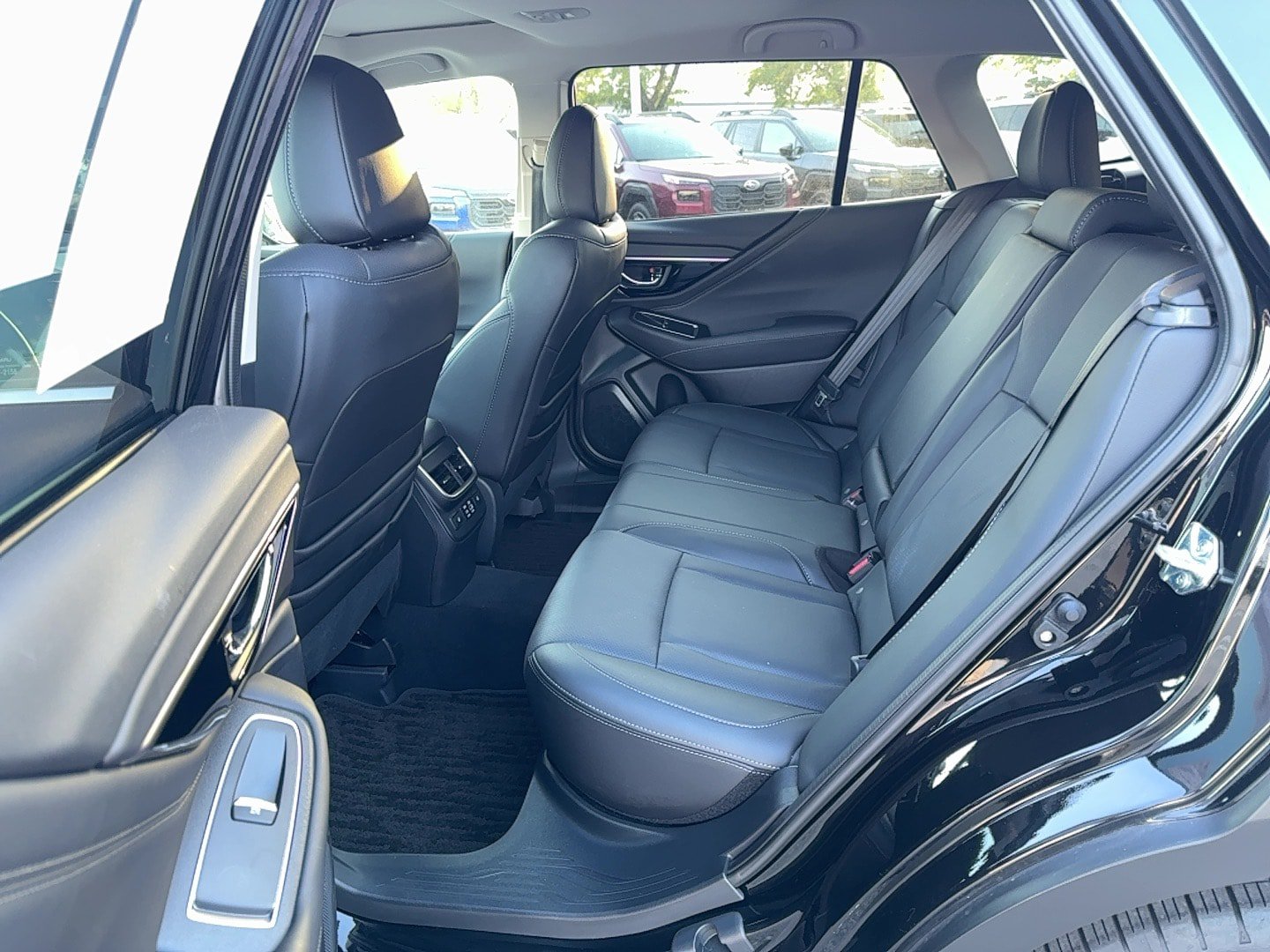 Certified 2025 Subaru Outback Limited AWD/4WD image 15