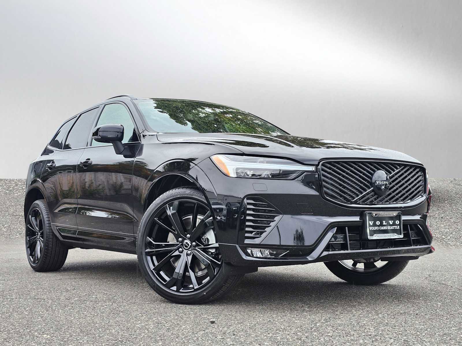 New 2026 Volvo XC60 B5 Ultra w/ Protection Package Premier image 1