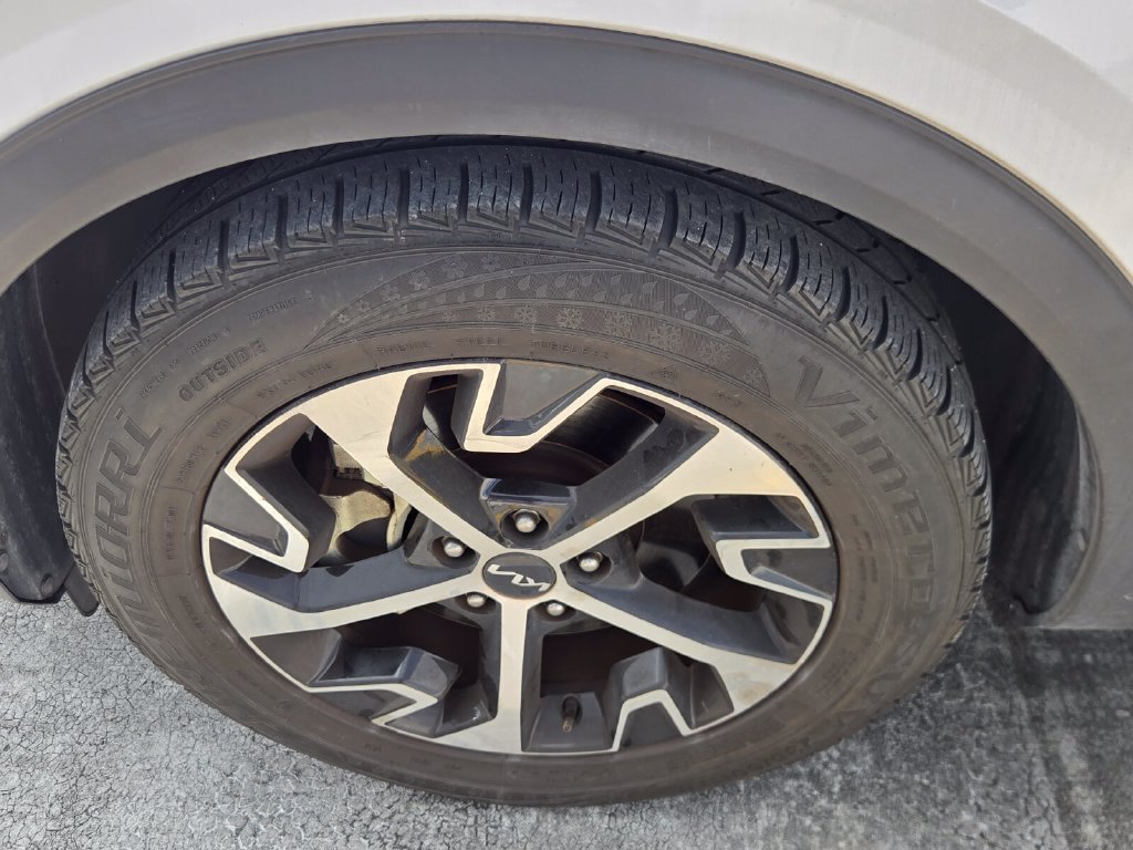 Used 2023 Kia Sportage EX FWD image 7