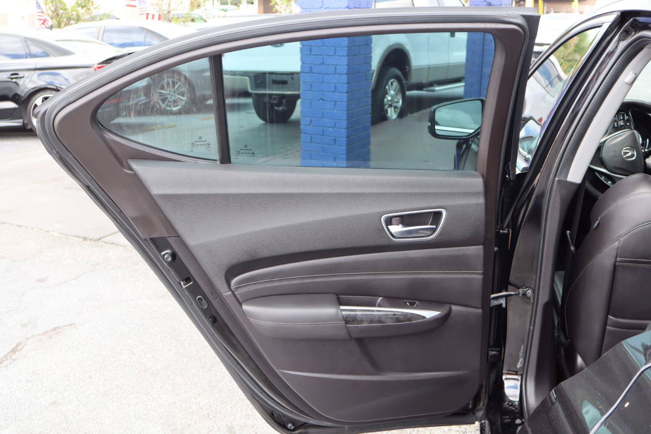 Used 2018 Acura TLX FWD image 17