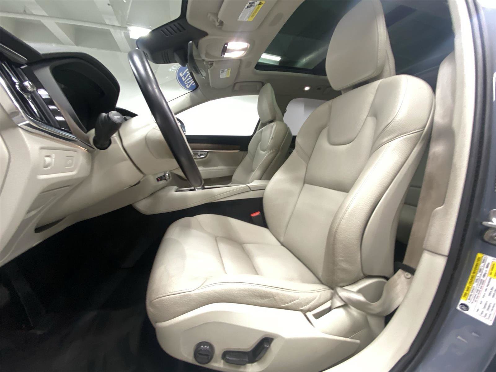 Used 2022 Volvo V90 B6 Cross Country w/ Advanced Package AWD/4WD image 17