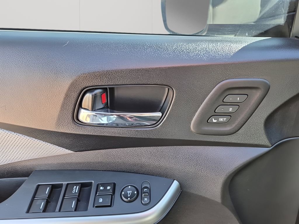Used 2015 Honda CR-V Touring image 27