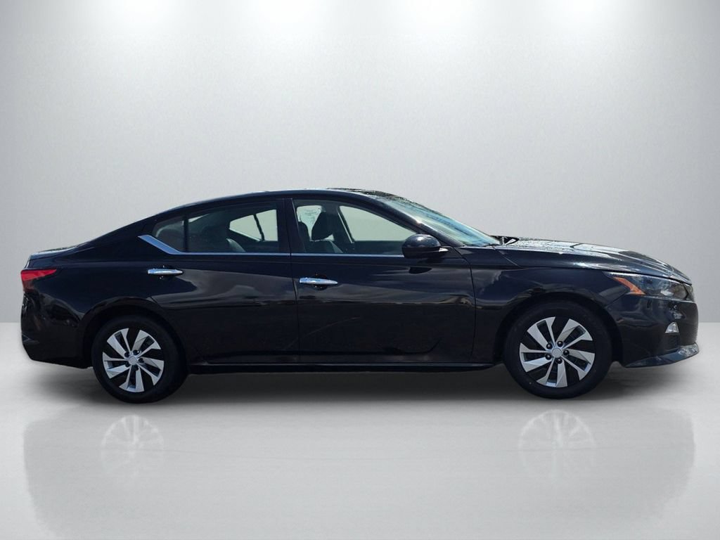 Used 2022 Nissan Altima 2.5 S FWD image 4