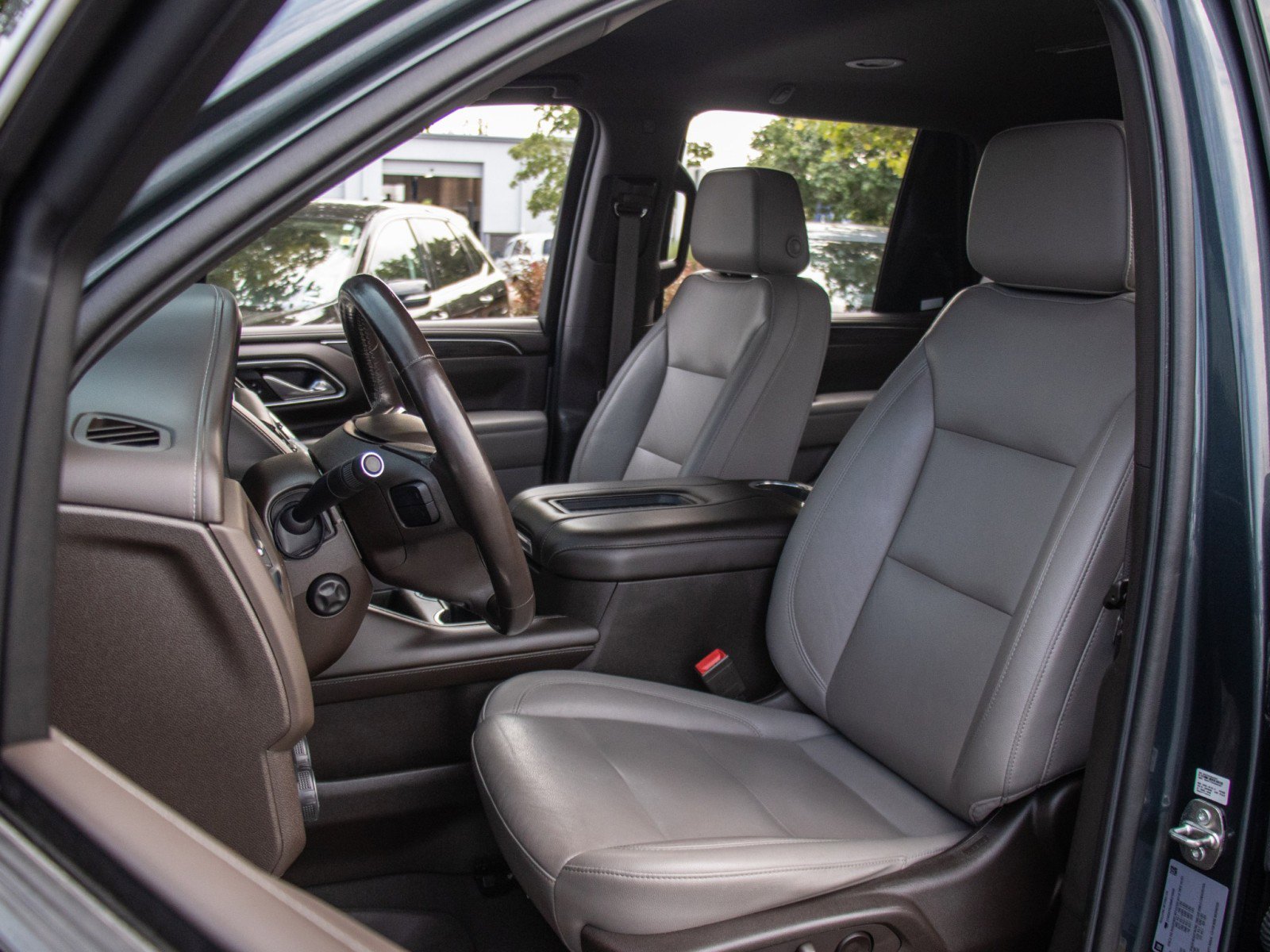 Used 2021 Chevrolet Tahoe Z71 w/ Z71 Off-Road Package image 10