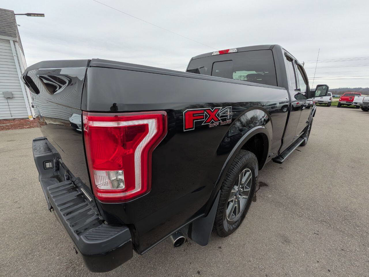 Used 2015 Ford F150 XLT w/ Equipment Group 302A Luxury image 8