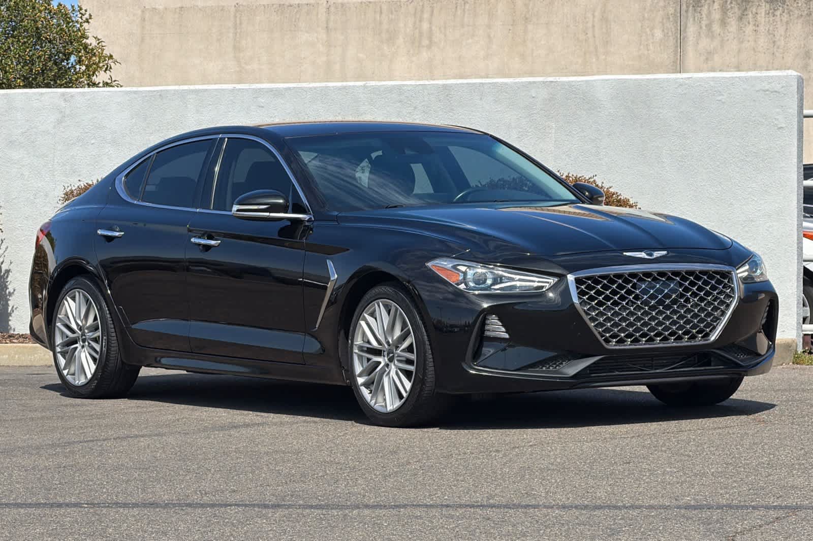Used 2021 Genesis G70 2.0T RWD image 5