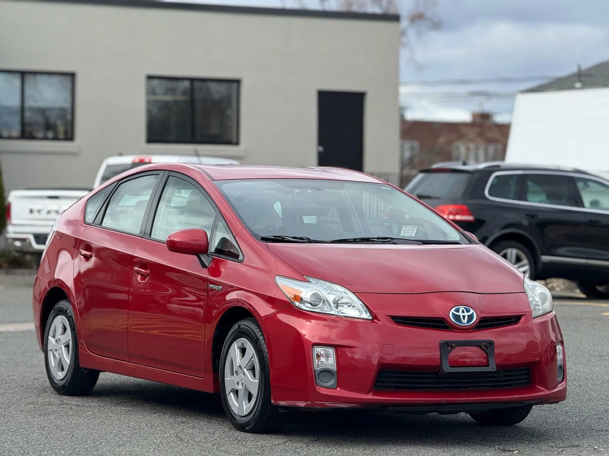 Used 2010 Toyota Prius Five image 2