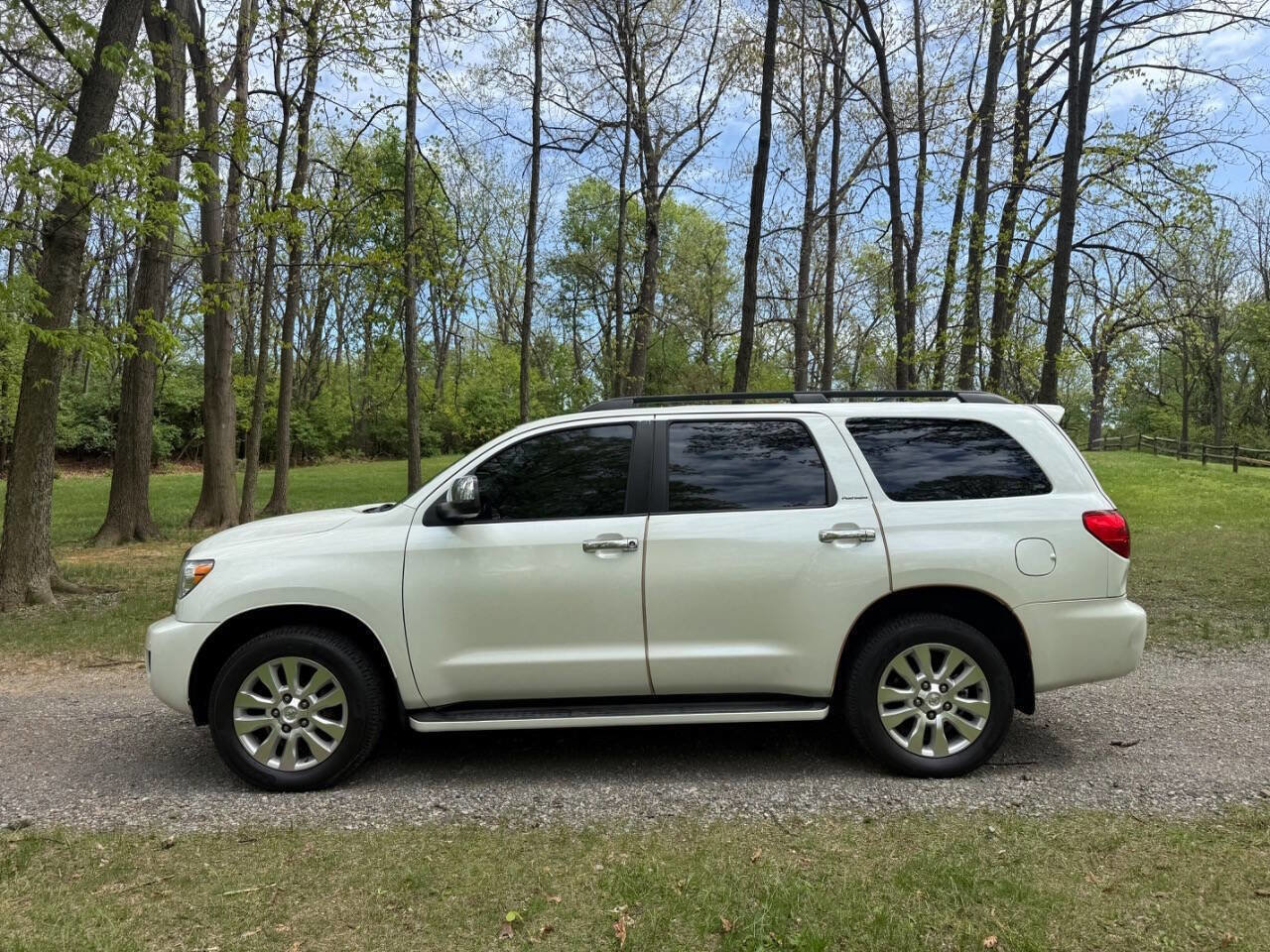 Used 2012 Toyota Sequoia Platinum AWD/4WD image 14