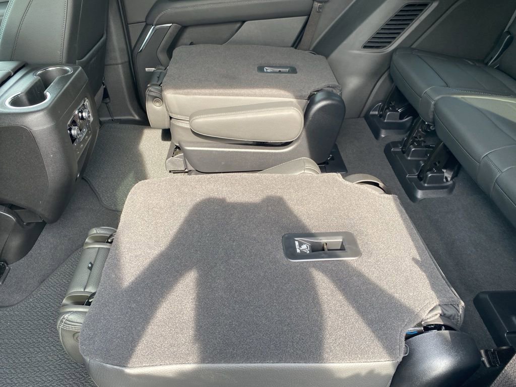 Used 2026 GMC Yukon Denali w/ Advanced Technology Package image 39