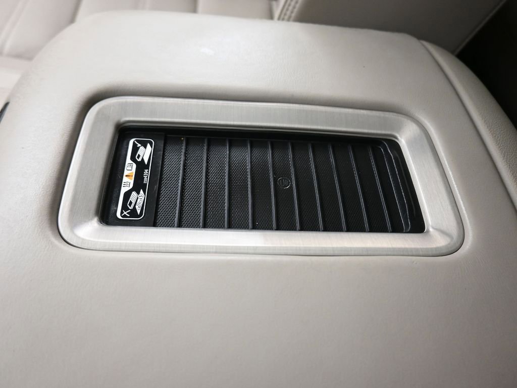 Used 2020 GMC Yukon Denali image 24