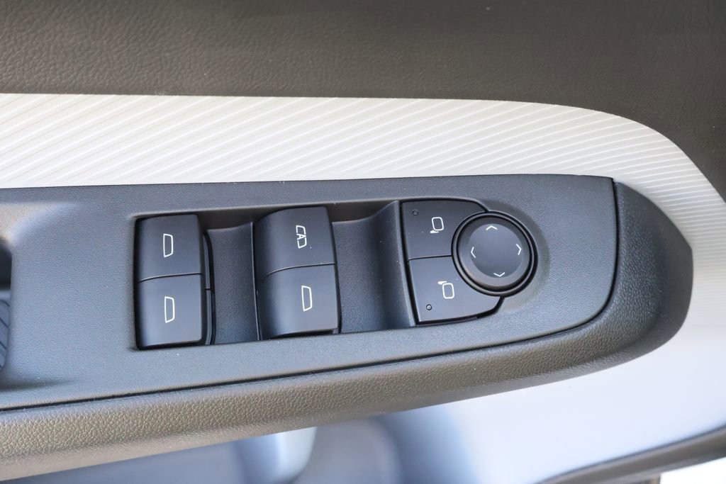 New 2027 Chevrolet Bolt LT image 17