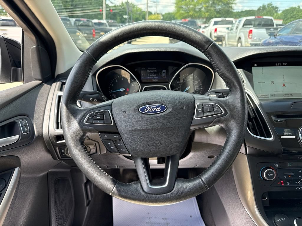 Used 2018 Ford Focus Titanium FWD image 26