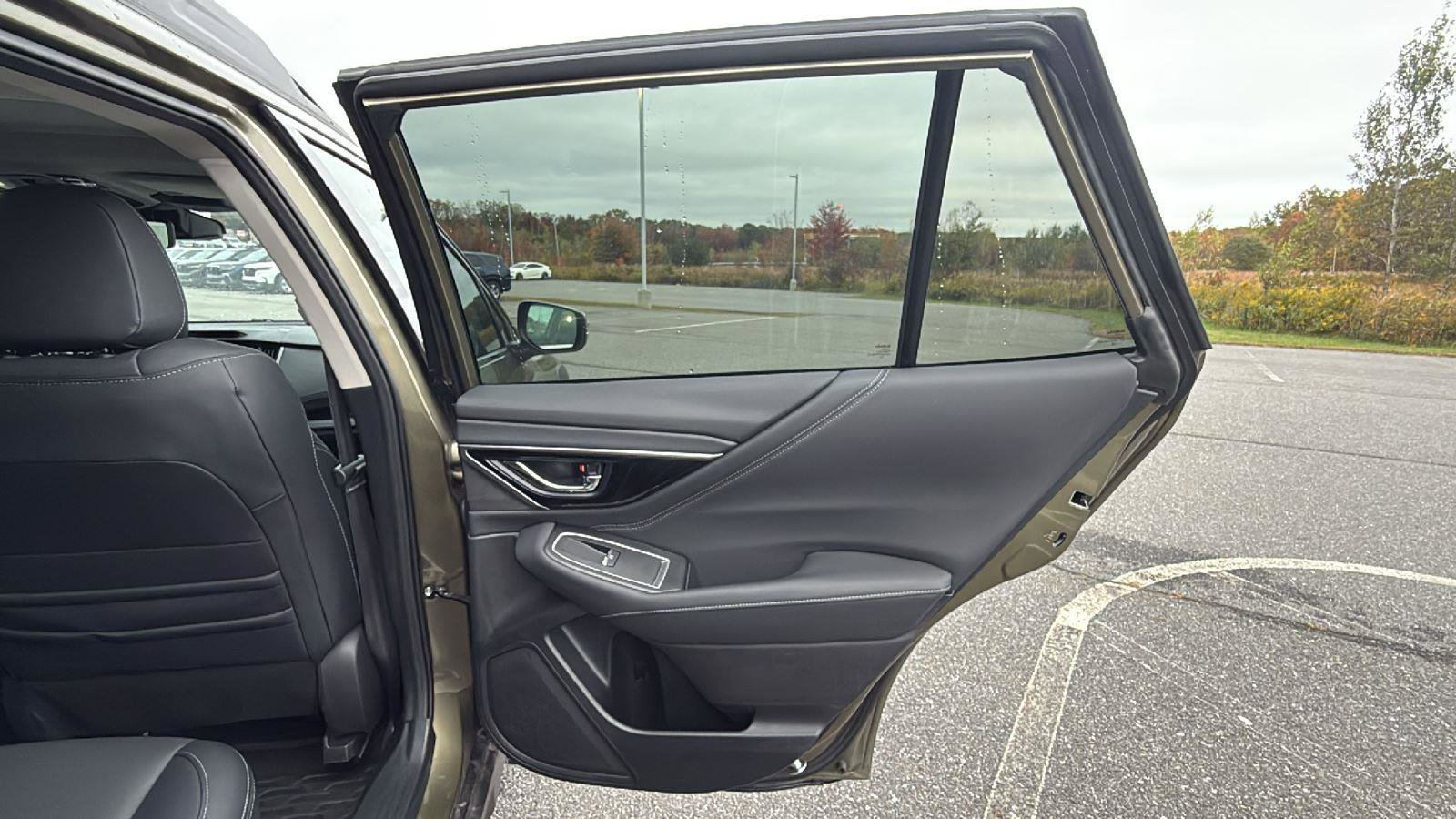 Used 2023 Subaru Outback Touring image 18