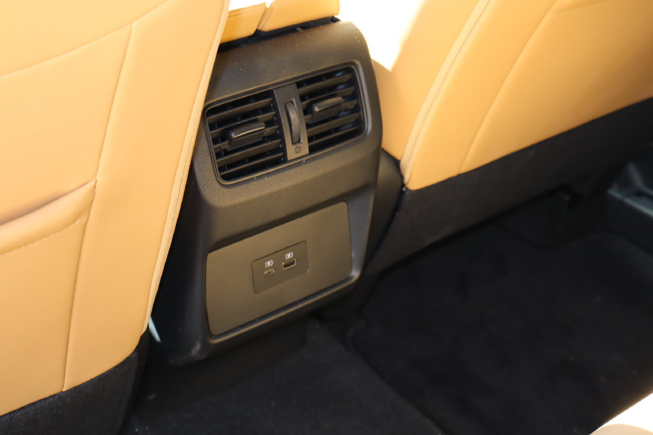 Used 2023 Nissan Rogue Platinum FWD image 19