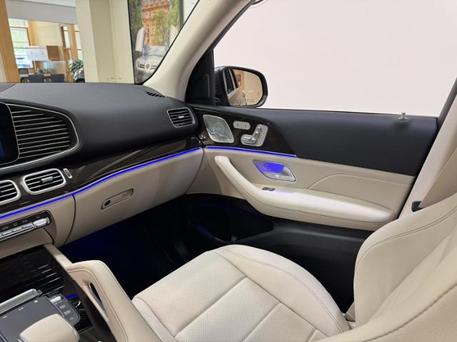 Certified 2025 Mercedes-Benz GLE 350 4MATIC image 18
