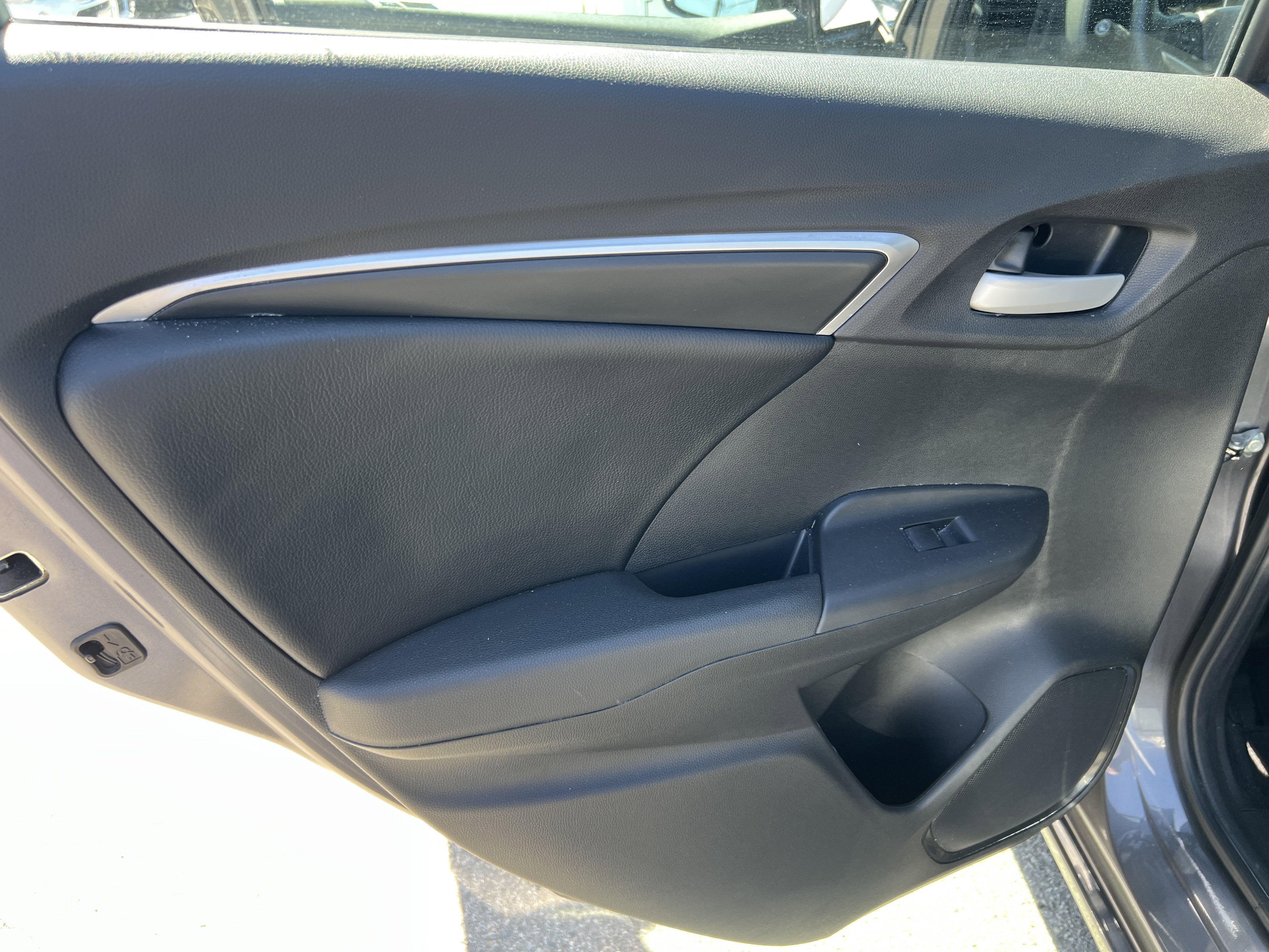 Used 2018 Honda Fit EX-L image 16