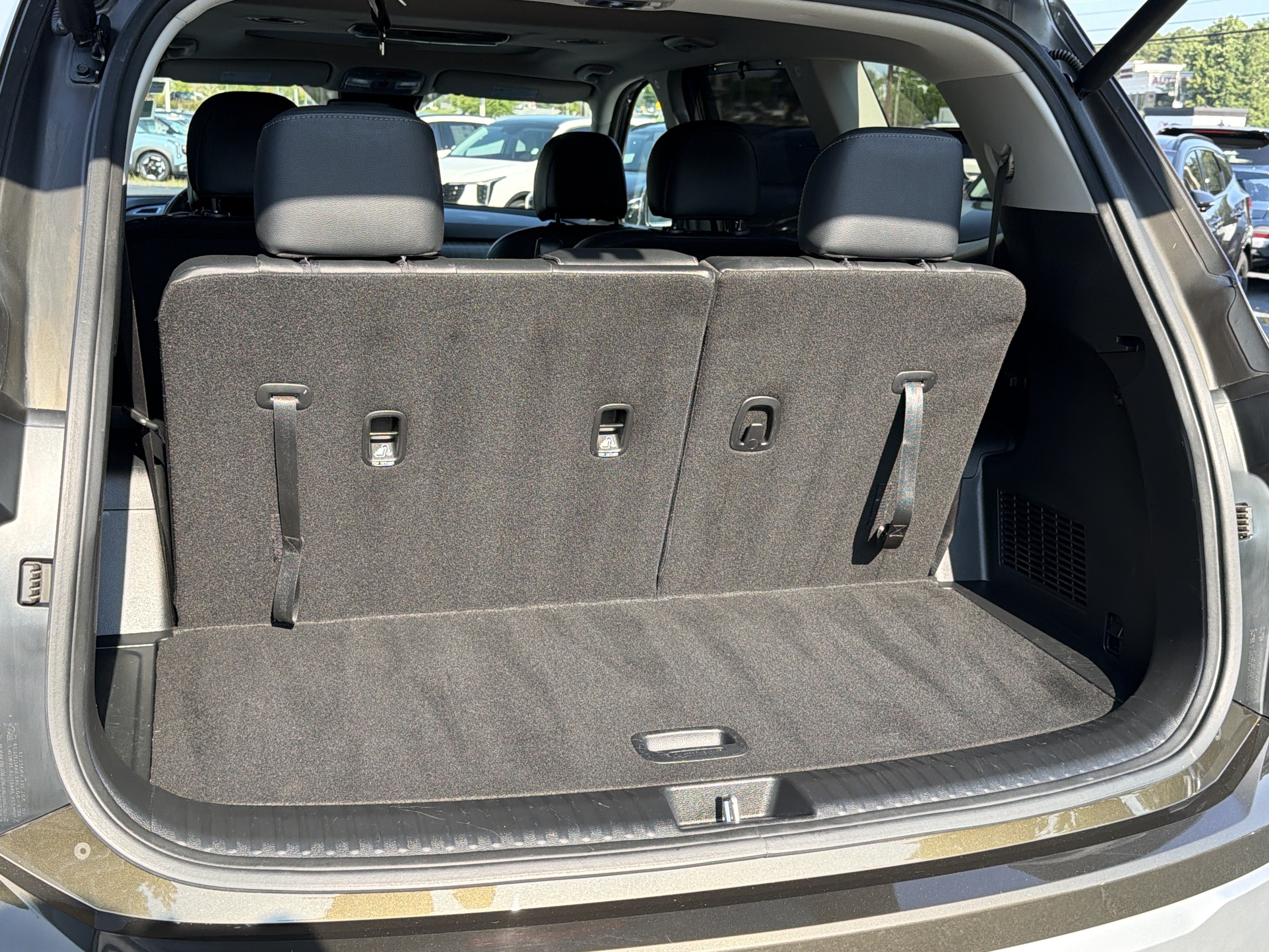 Used 2023 Kia Telluride EX w/ EX Captain's Chair Package FWD image 18
