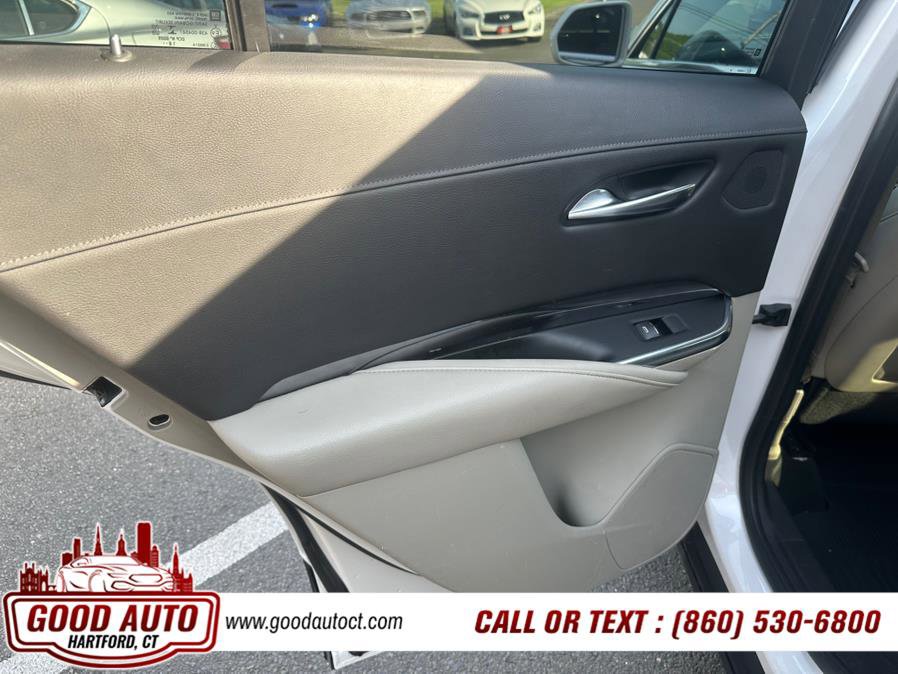 Used 2019 Cadillac XT4 Luxury w/ Cold Weather Package image 11