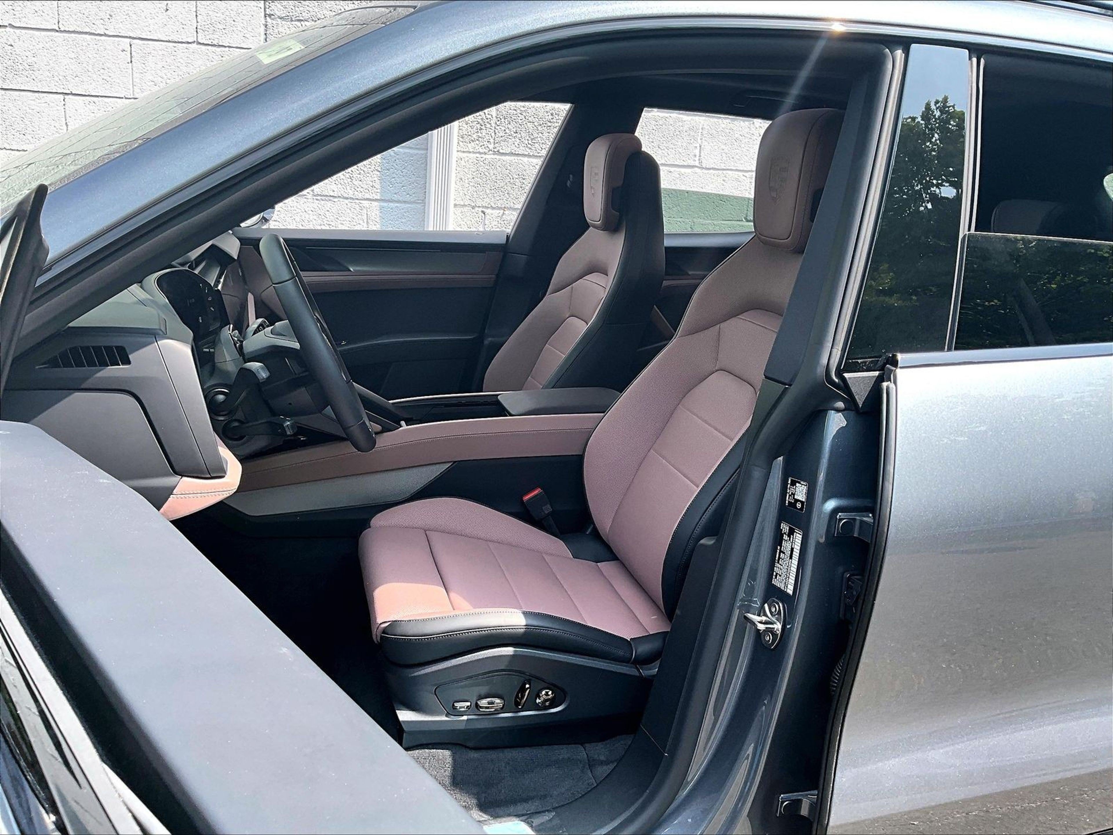 New 2026 Porsche Cayenne Electric AWD/4WD image 5