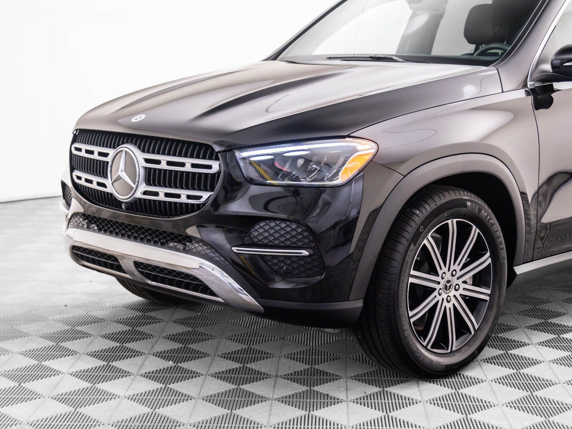 Used 2025 Mercedes-Benz GLE 450 4MATIC image 40