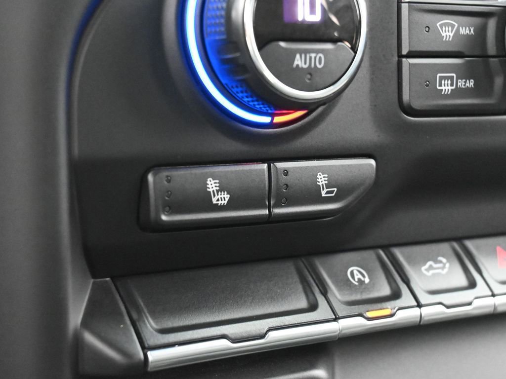 Used 2021 Chevrolet Silverado 1500 RST image 24