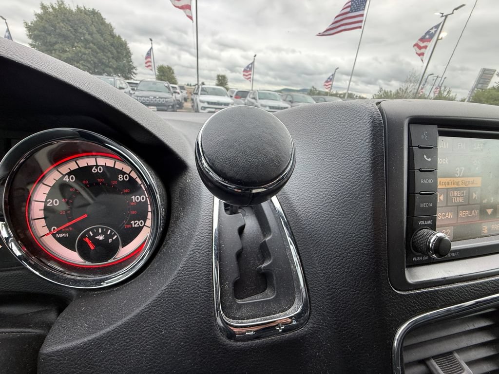 Used 2019 Dodge Grand Caravan SXT FWD image 27