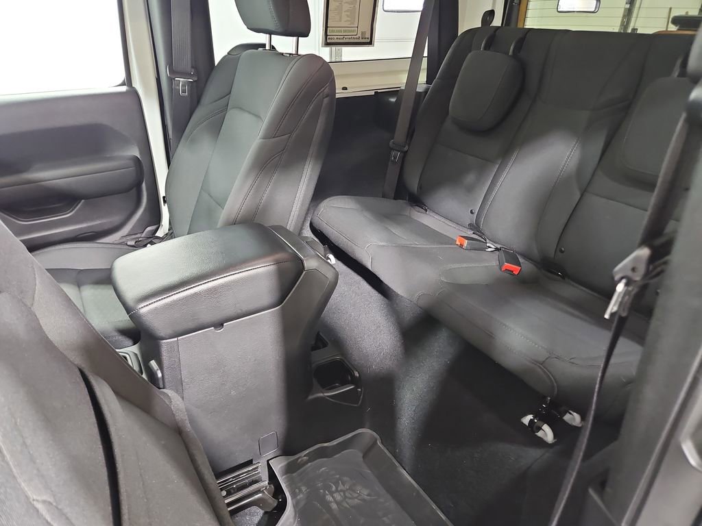 Used 2022 Jeep Wrangler Sport S image 25
