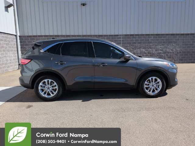 Used 2020 Ford Escape SE FWD image 2