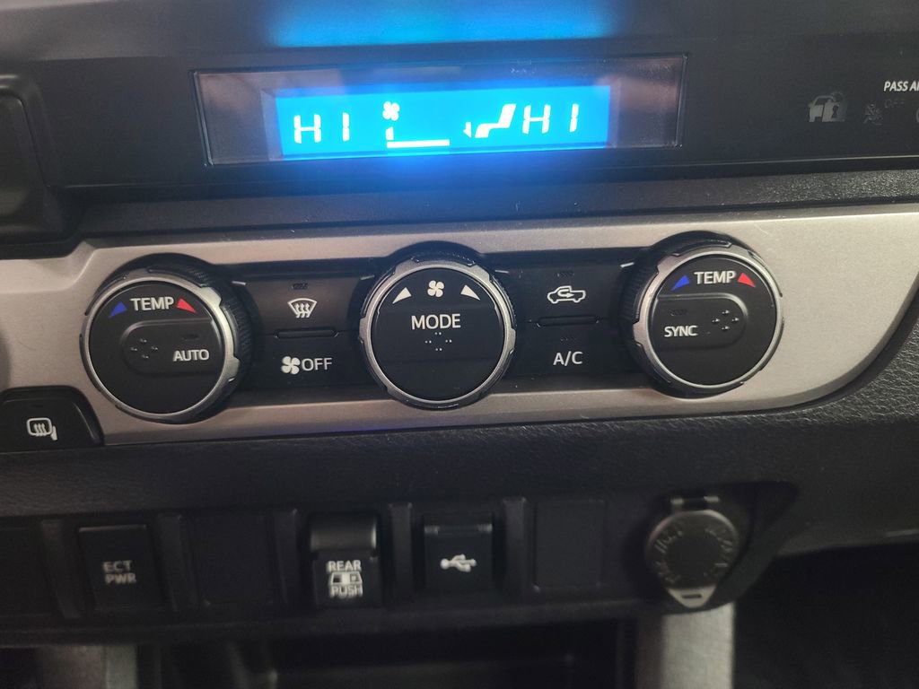 Used 2023 Toyota Tacoma SR5 AWD/4WD image 35