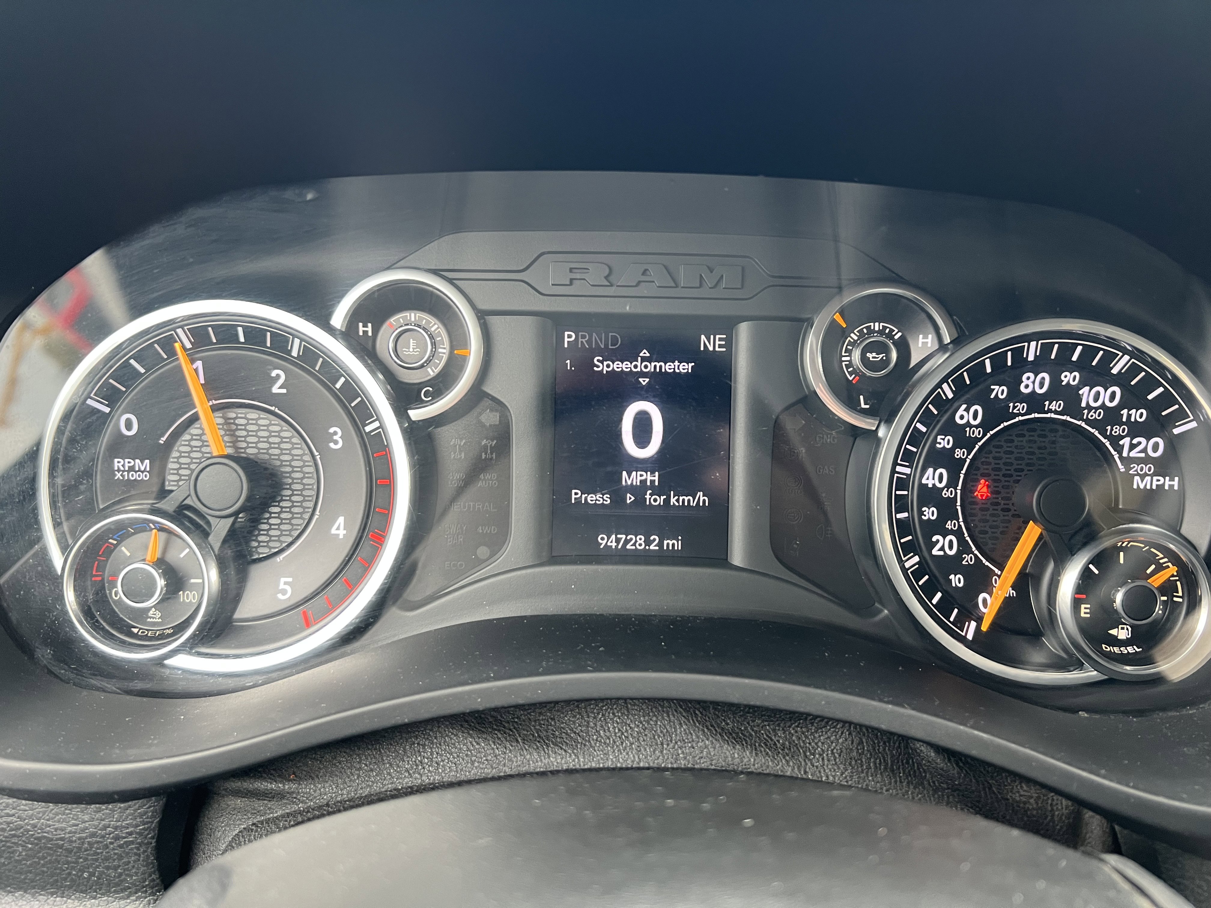 Used 2019 RAM 5500 Tradesman w/ Chrome Appearance Group image 20