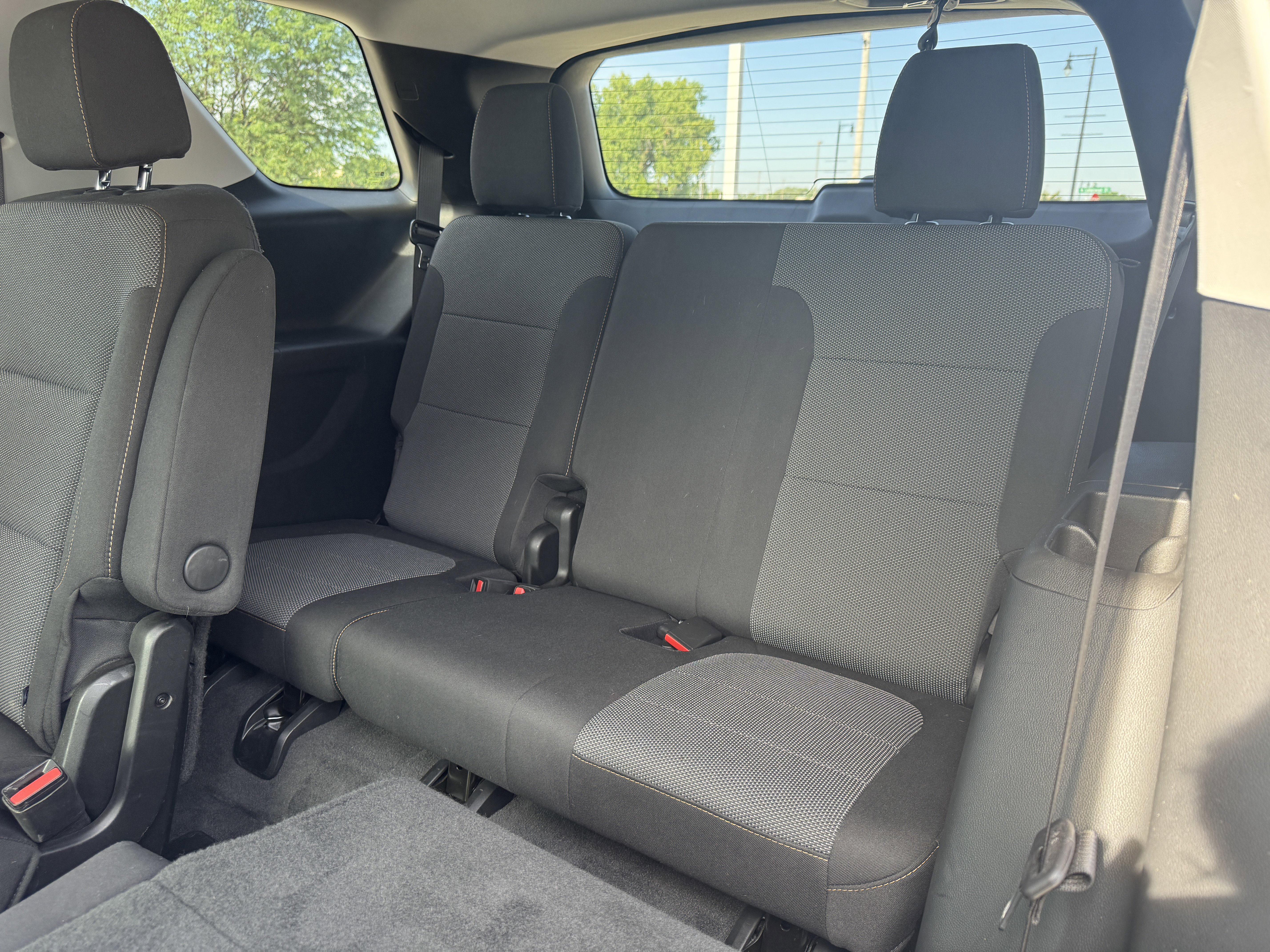 Used 2020 Chevrolet Traverse LT image 12