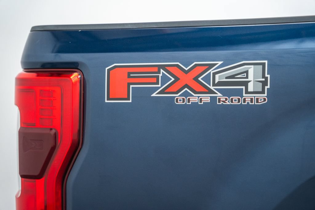 Used 2019 Ford F350 Platinum w/ Platinum Ultimate Package AWD/4WD image 21