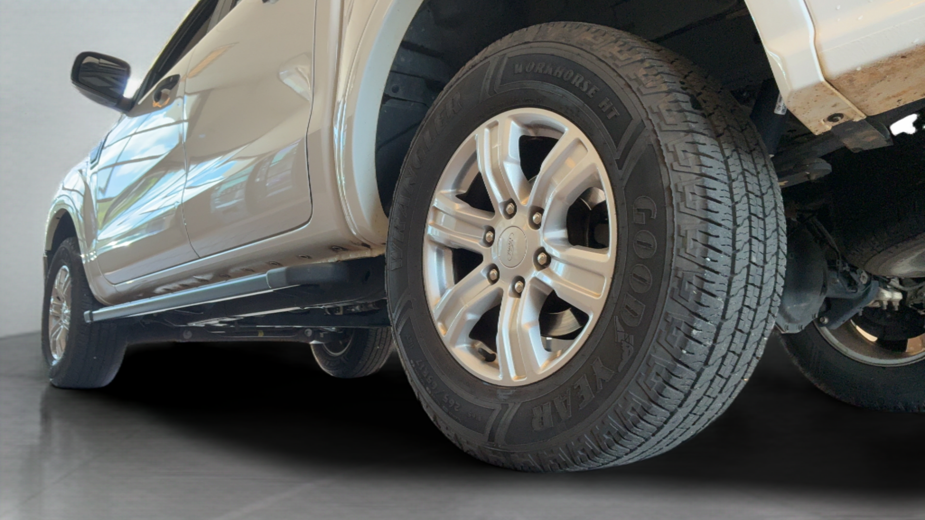 Used 2019 Ford Ranger XL w/ Equipment Group 101A Mid RWD image 39